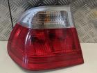 BMW 3er E46 Rückleuchte Schlussleuchte aussen links Limousine rot weiss 8383821