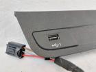 Audi Q2 Typ AG Mediaport USB Anschluss mit Zigarettenanzünder hinten OEM