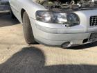 Volvo S60 Typ P24 Stoßfänger vorn Frontschürze mit Nebel SRA 42600 Silver Met.